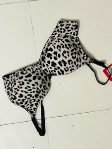 32B Woman Bra