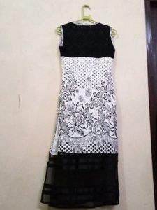 Elegant Black &amp; White Floral Dress