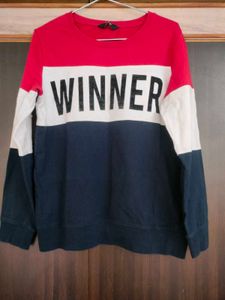 Colorblock "Winner" Sweatshirt