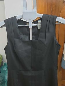 Code by Lifestyle Sleek Black Sleeveless Dress