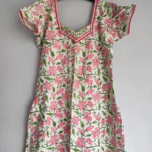 Combo of 2 kurtas with bottom
