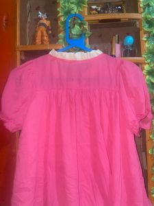 🚨‼️🚨‼️ price drop Cute Pink top size small can w