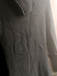 Black Pullover