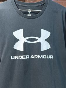 Under Armour Logo T-Shirt