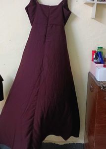 Elegant Maxi Dress with High Slit