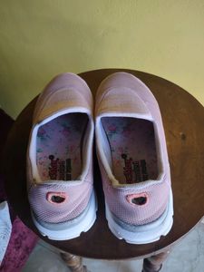 CASUAL SHOES
