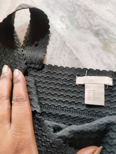 Chic Black Textured Crop Top