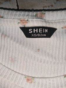 Cute White Floral Print T-Shirt
