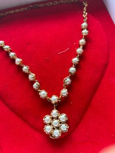 Elegant Pearl Necklace