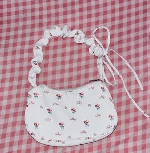 Savana Floral Print Shoulder Bag