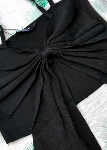 Chic Black Bow Detail Crop Top