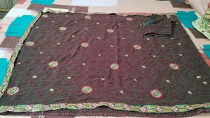 beautiful dark maroon bandhani sari with blouse