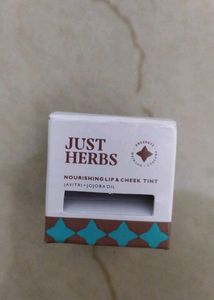 Combo Of 4 Makeup Products