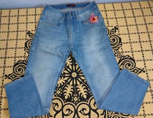 🎀Light Wash Denim Jeans 🎀