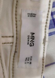 Very Beautiful N Comfortable Jeans