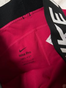 Nike Pro women shorts