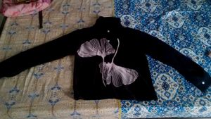 Black Ginkgo Leaf Print Long Sleeve Top