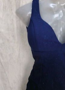 Stunning Navy Blue V-Neck Bodycon Dress