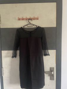 Elegant Black Lace Sleeve Dress