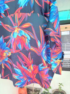 Vibrant Floral Print Button-Down Shirt