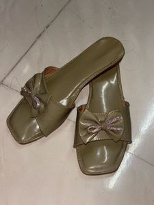 Chic Bow Embellished Slide Sandals