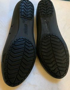 Crocs Black Patent Cap Toe Ballet Flat Slip Women'