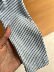 Light Blue Ribbed Twist Front Crop Top – Full Slee