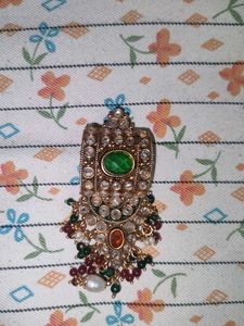 Traditional Kundan Pendant with Green Stone &amp; Pear