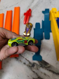 Hot Wheels Turbo Twister