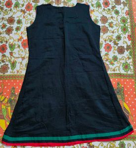 Embroidered Black Sleeveless Kurta