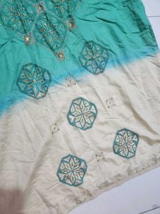 Embellished Kurta Set with Pants