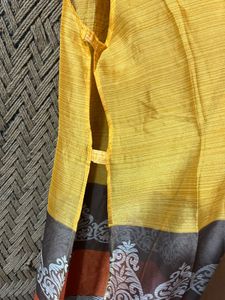 Elegant Yellow Sleeveless Kurta