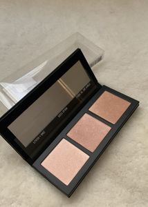 MAC Hyper Real Glow Highlighter Palette
