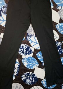 Black hem slit pants