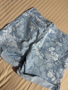 Blue Floral Patterned Denim Shorts