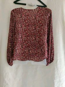 Chic Floral Twist-Front Blouse