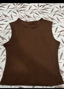 Chic Brown Wide-Leg Pants and tank top from Savana