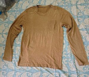 man 's Tshirt