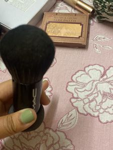 MAC brush