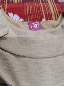 Graphic Print Sleeveless Top