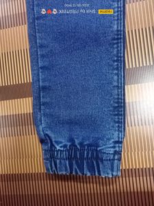 (H-24) 26 Size Slim Fit Denim Jeans