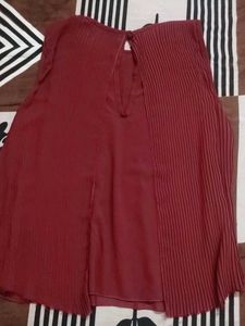 Chic Burgundy Layered Tunic Top