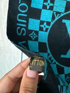 Louis Vuitton Scarf