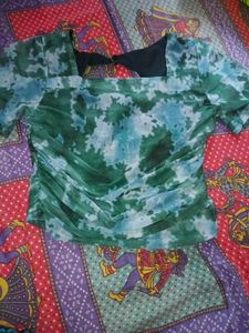 Stylish Ruched Tie-Dye Top