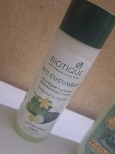 Skin Care Kit ✨️Let's Bargain🥰