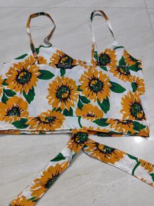 Beautiful Sunflower Print Top..