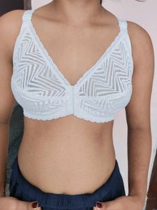 Playtex Comfortable cream Lace Bra