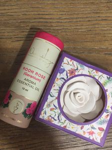Rose Essential Oil And Flower Diffuser