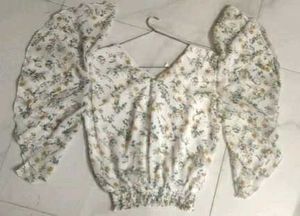 Floral Print Off-Shoulder top