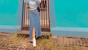 Stylish Denim Slit Maxi Skirt